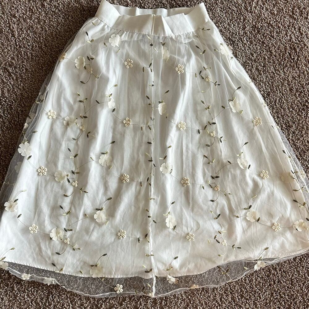 AliceBlue Cream/White, Lace, Floral Details, Lined, Midi Skirt- S - Picture 3 of 9